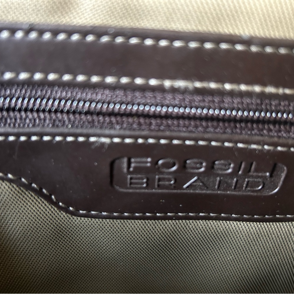 FOSSIL VINTAGE Computer Bag - Picture 3 of 16